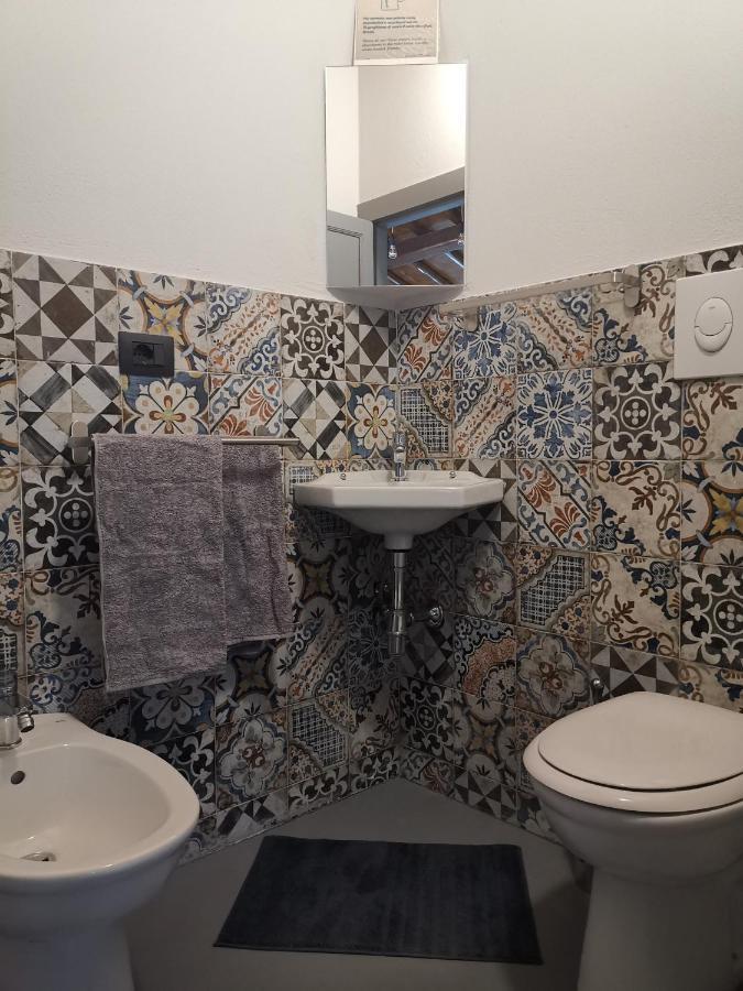 Palazzo Geremia - Le Dimore Dell'Antiquario Apartment อาชิเรอาเล ภายนอก รูปภาพ
