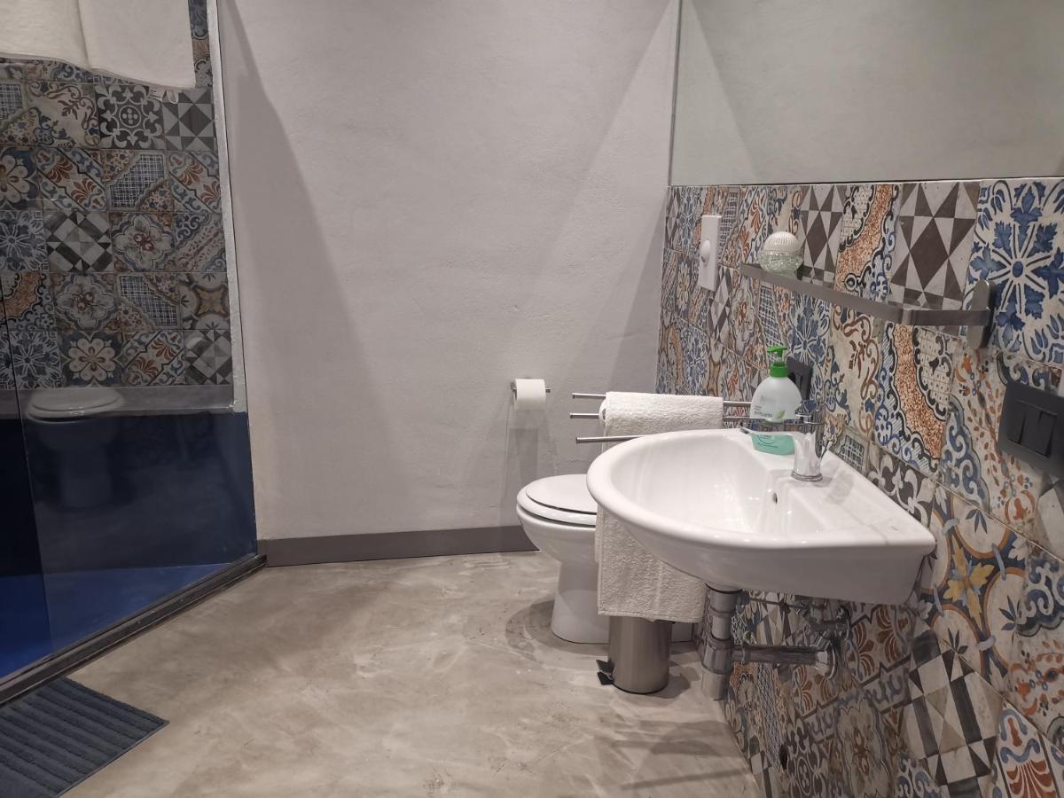 Palazzo Geremia - Le Dimore Dell'Antiquario Apartment อาชิเรอาเล ภายนอก รูปภาพ