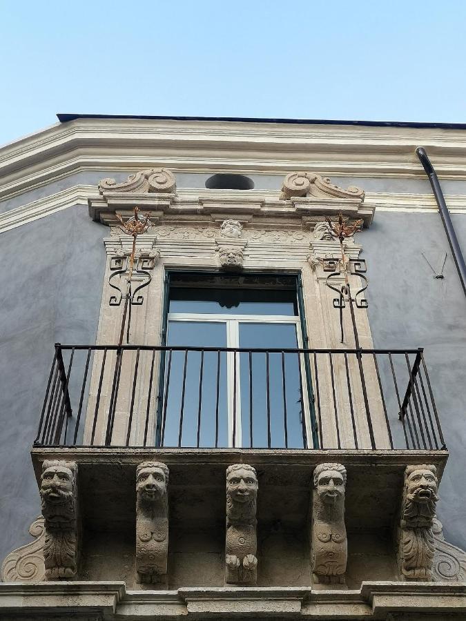 Palazzo Geremia - Le Dimore Dell'Antiquario Apartment อาชิเรอาเล ภายนอก รูปภาพ